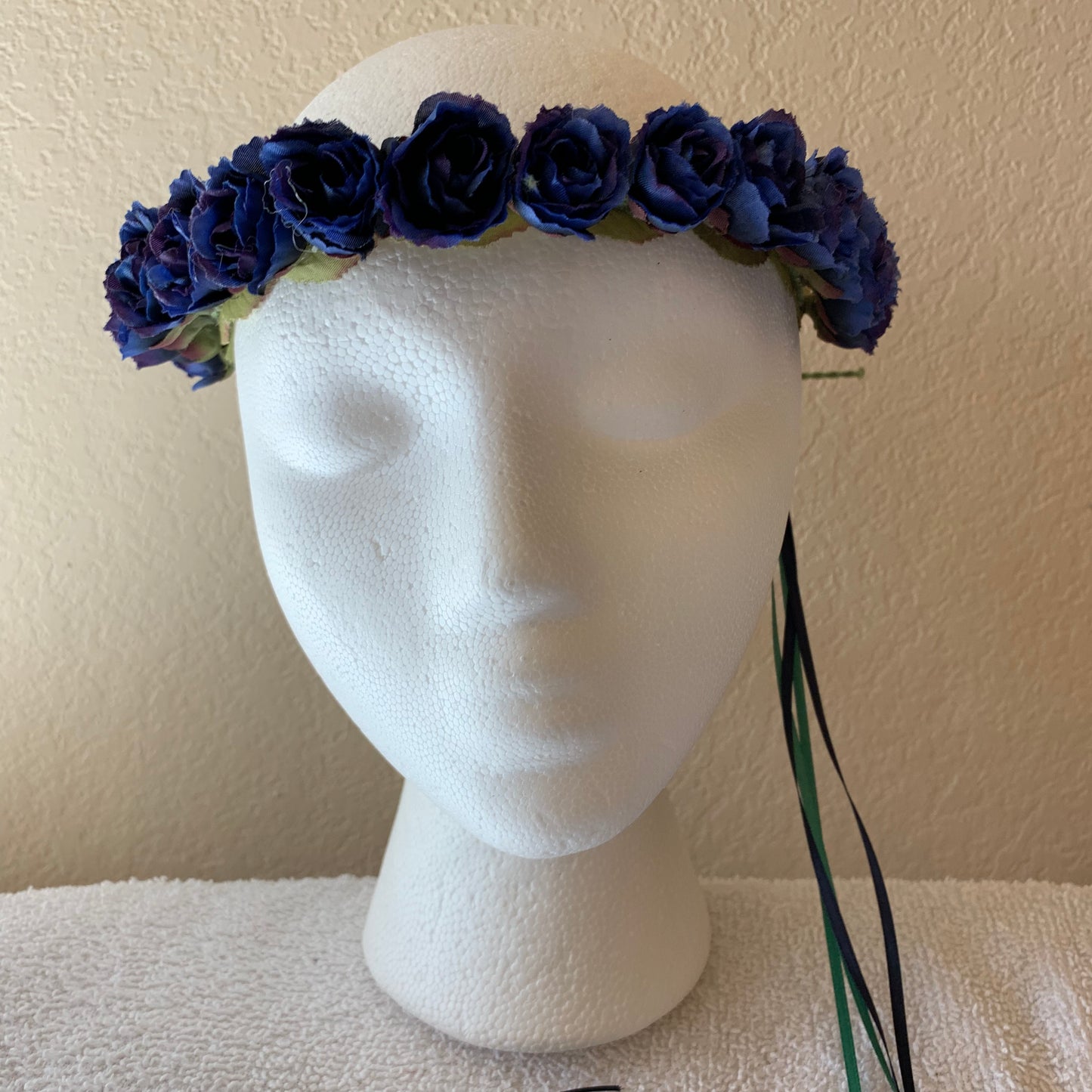 Extra Small Wreath - Navy blue roses +