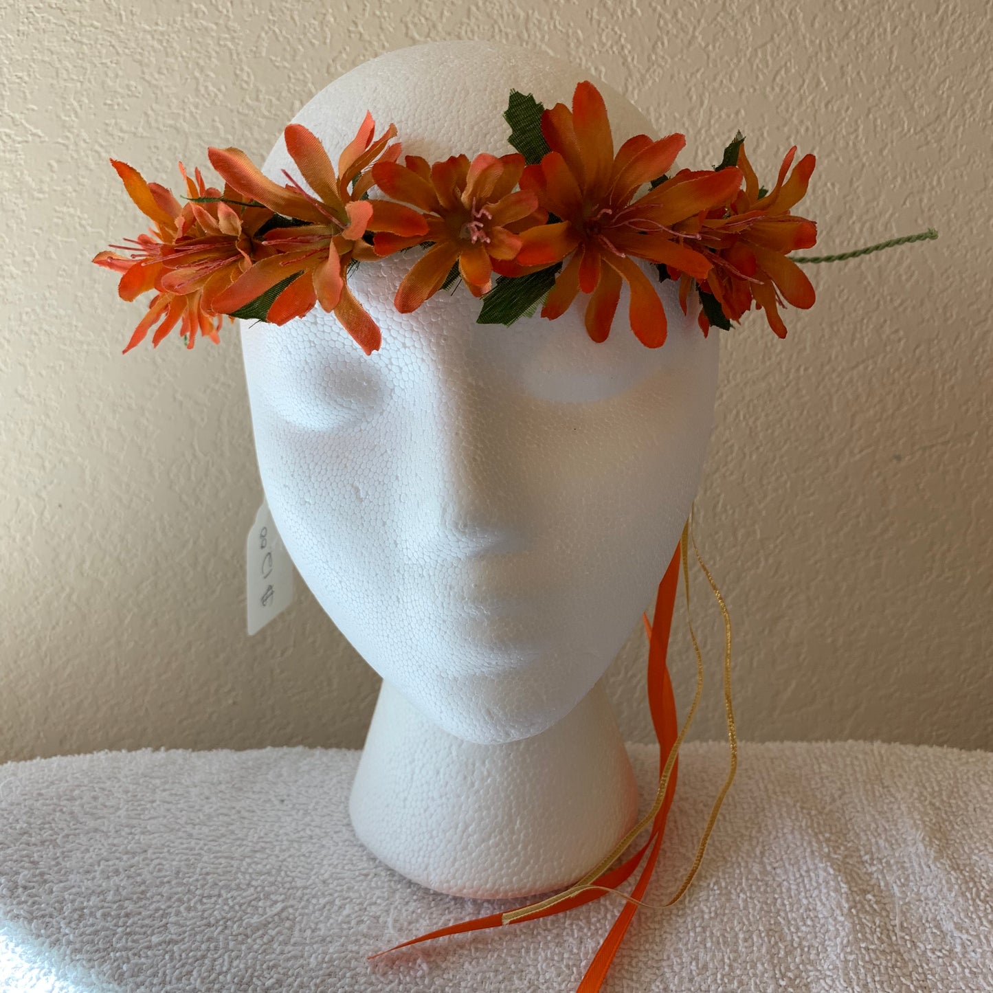 Extra Small Wreath - Rust spiky flowers +