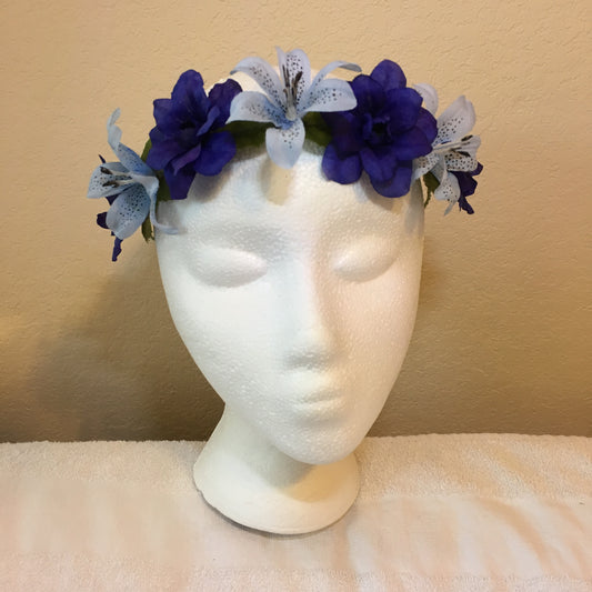 Extra Small Wreath - Light & dark blue flowers