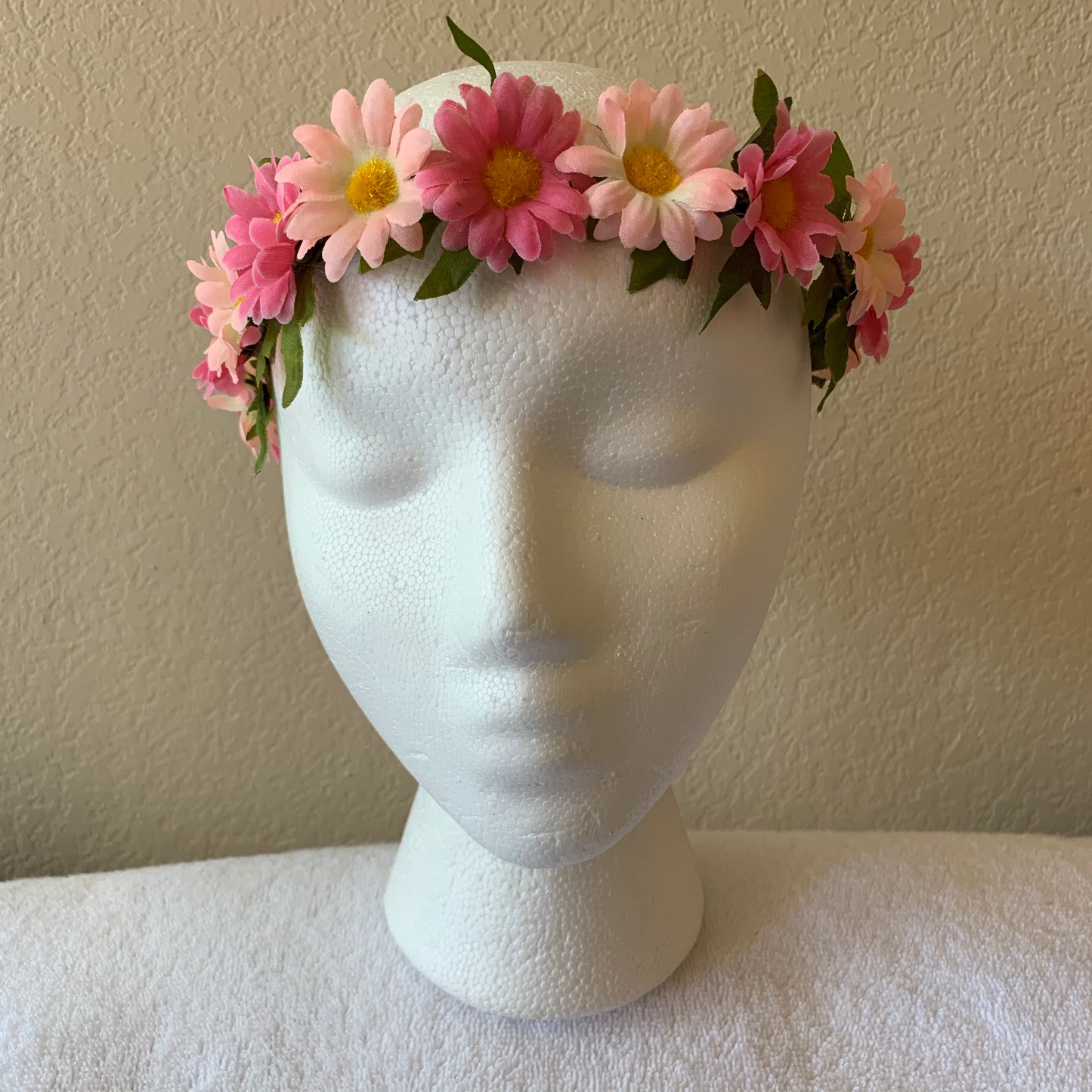 Extra Small Wreath - Light Pink and Pale Pink Daisies
