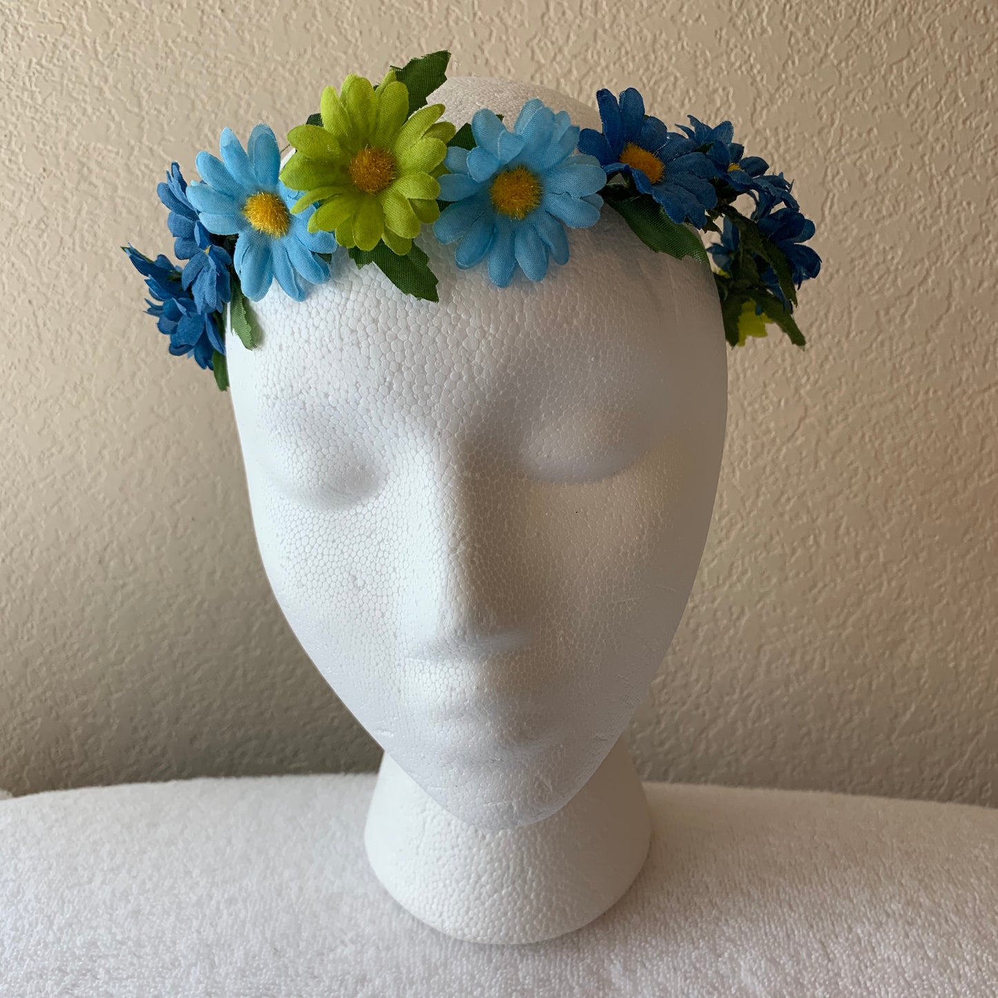 Extra Small Wreath - Dark Blue, Two Light Blue, and Three Lime Green Daisies