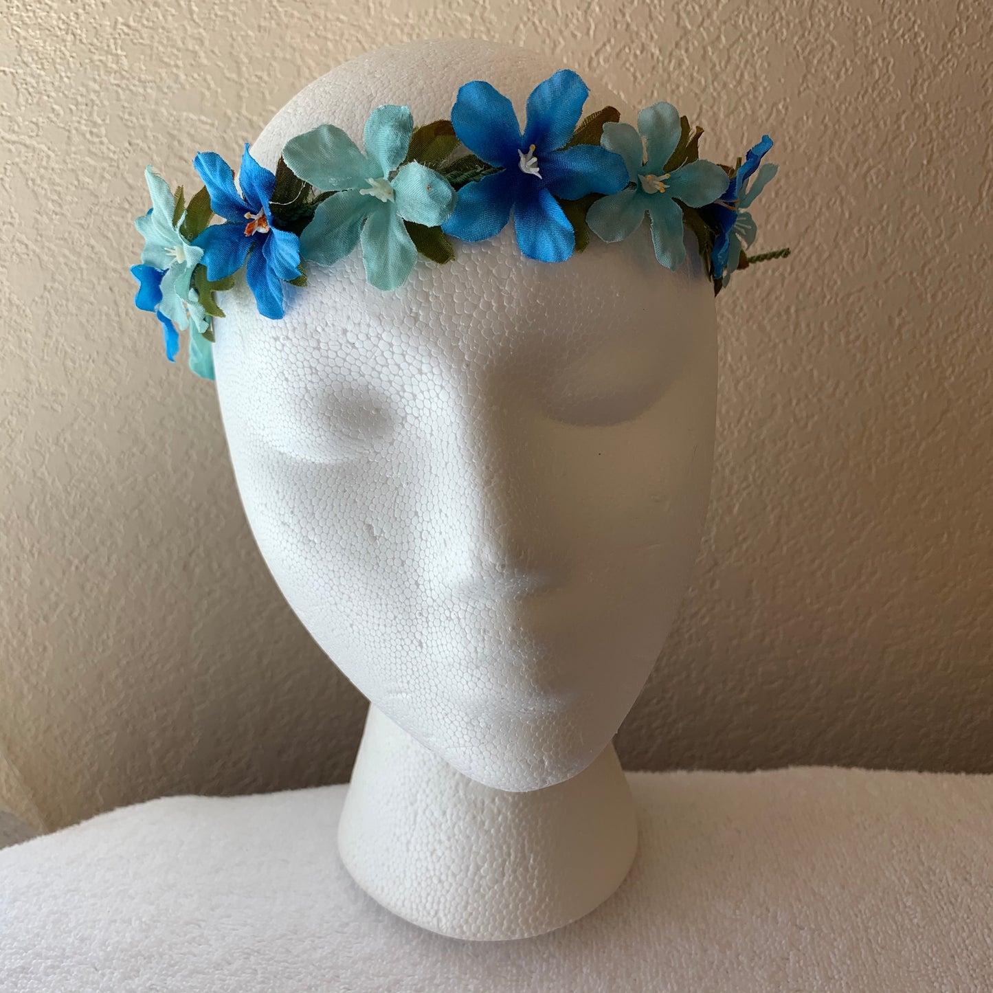 Extra Small Wreath - Dark Blue and Light Blue Flowers