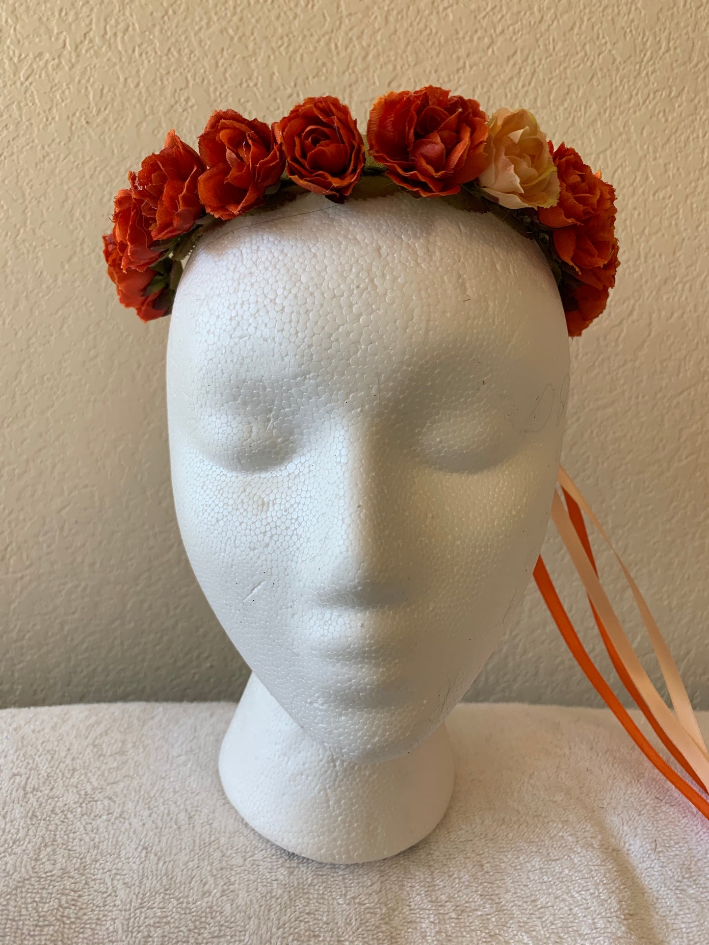 Extra Small Wreath - Rust with One Peach Rose