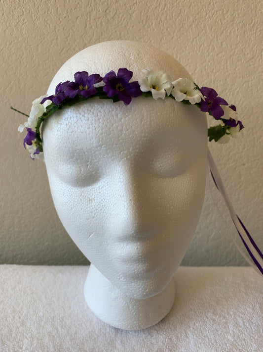 Extra Small Wreath - Purple and White Bell Shaped Flowers