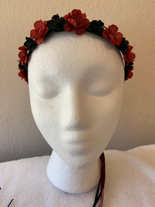 Extra Small Wreath - Burgundy an Black Flowers