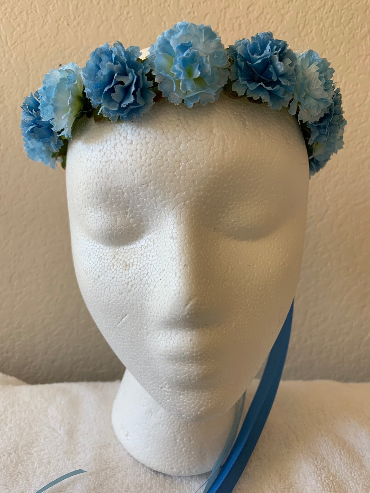 Extra Small Wreath - Two Toned Blue Pom Poms